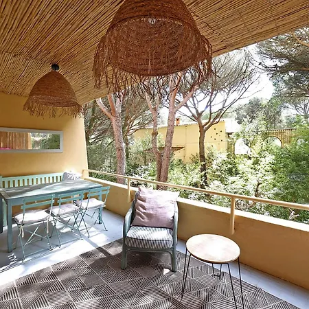 Golf House, Duplex Con Jardin En *