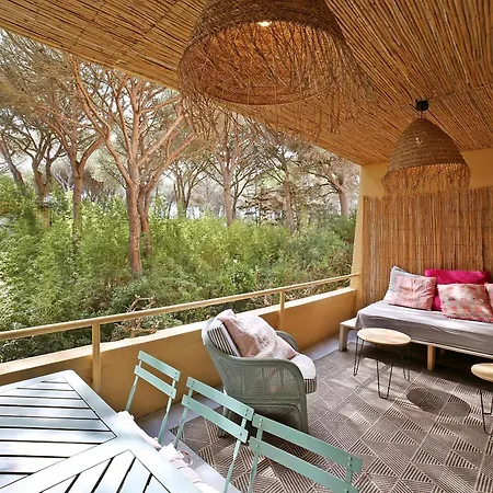 Golf House, Duplex Con Jardin En *